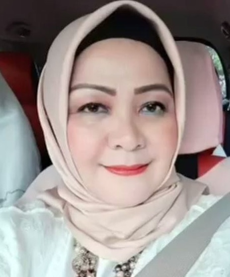Dra. Ec. Prima Widhyasmoro (5/83)