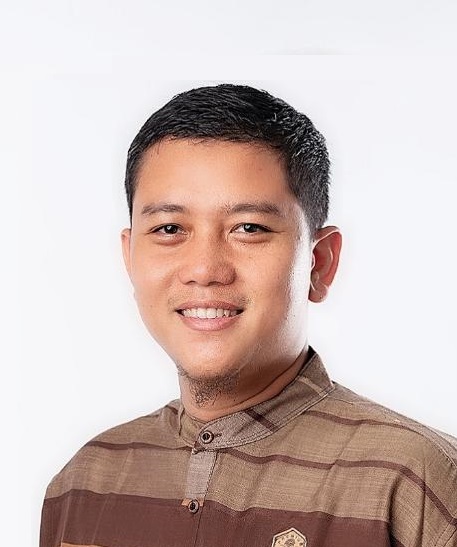R. Ramadhan Surohadi SM, ST (5/05)